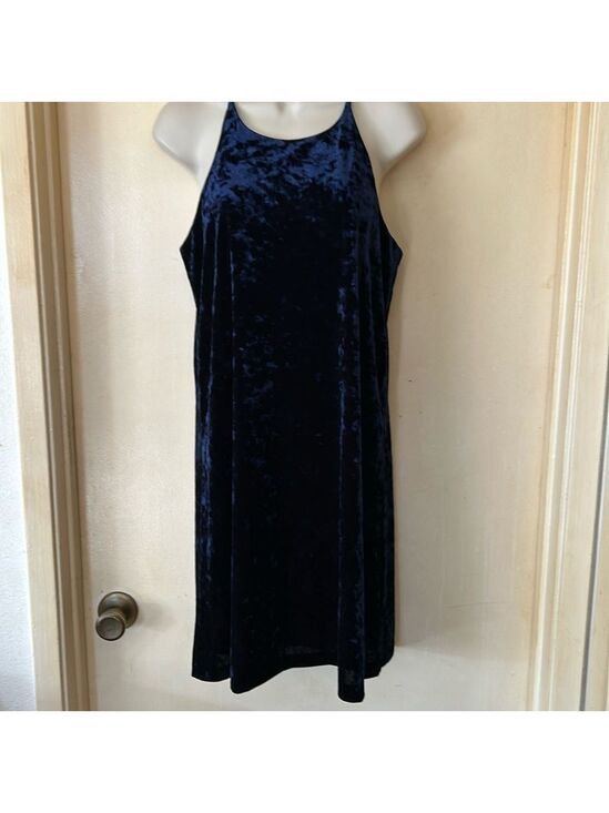 Necessary Objects Dresses & Skirts - Necessary Objects jewel blue crushed velvet swing dress size M